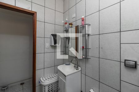 Casa à venda com 269m², 3 quartos e 2 vagas Casa à venda com 269m², 3 quartos e 2 vagasBanheiro 2