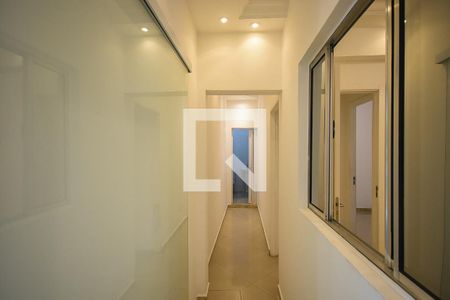 Corredor de casa para alugar com 2 quartos, 145m² em Campo Limpo, São Paulo