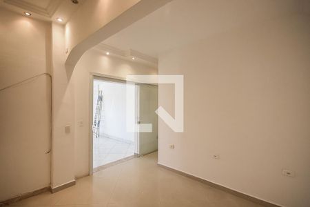 Sala de casa para alugar com 2 quartos, 145m² em Campo Limpo, São Paulo