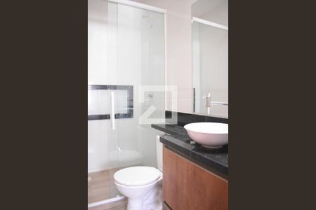 Banheiro da Suíte de casa para alugar com 3 quartos, 120m² em Cidade Industrial de Curitiba, Curitiba