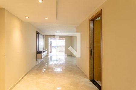 Sala de casa para alugar com 3 quartos, 120m² em Cidade Industrial de Curitiba, Curitiba