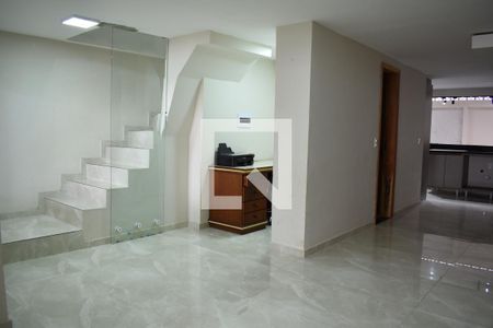 Sala de casa para alugar com 3 quartos, 120m² em Cidade Industrial de Curitiba, Curitiba
