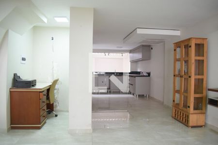 Sala de casa para alugar com 3 quartos, 120m² em Cidade Industrial de Curitiba, Curitiba