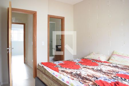 Suíte de casa para alugar com 3 quartos, 120m² em Cidade Industrial de Curitiba, Curitiba