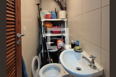 Apartamento para alugar com 157m², 3 quartos e 2 vagasBanheiro de serviço