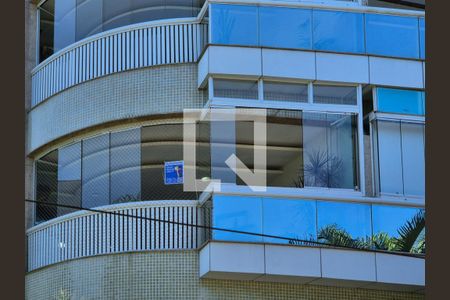 Apartamento para alugar com 157m², 3 quartos e 2 vagasPlaca