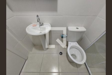 Apartamento para alugar com 34m², 2 quartos e sem vagaBanheiro