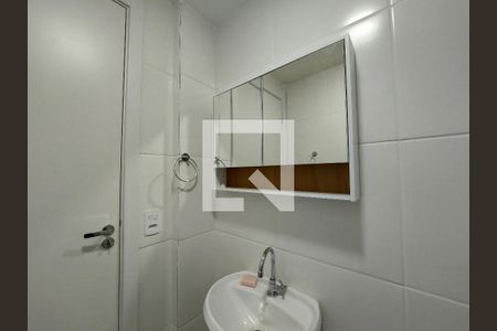 Apartamento para alugar com 34m², 2 quartos e sem vagaBanheiro