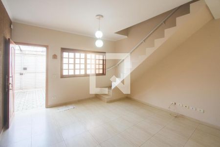 Sala de casa para alugar com 2 quartos, 110m² em Jardim Germânia, São Paulo