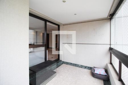Varanda  de apartamento à venda com 3 quartos, 162m² em Indianópolis, São Paulo
