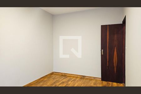 Quarto 1 de casa para alugar com 4 quartos, 125m² em Jardim Alzira, São Paulo