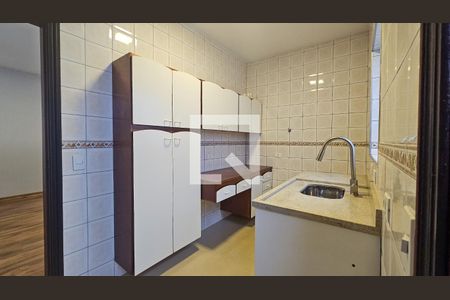 Casa para alugar com 125m², 4 quartos e 2 vagas Casa para alugar com 125m², 4 quartos e 2 vagasCozinha