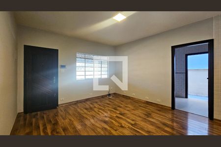 Sala de casa à venda com 4 quartos, 125m² em Jardim Alzira, São Paulo