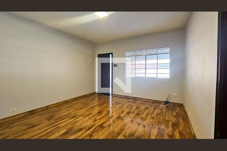 Sala de casa para alugar com 4 quartos, 125m² em Jardim Alzira, São Paulo