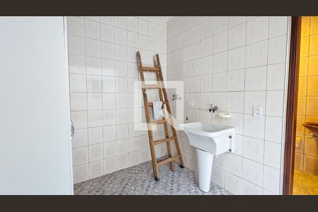 Casa para alugar com 125m², 4 quartos e 2 vagas Casa para alugar com 125m², 4 quartos e 2 vagasÁrea de Serviço