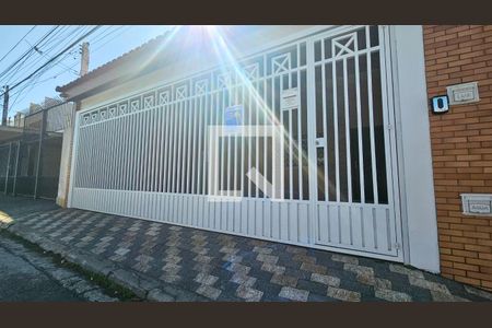 Casa para alugar com 125m², 4 quartos e 2 vagas Casa para alugar com 125m², 4 quartos e 2 vagasFachada da Casa