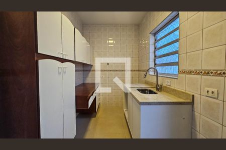 Casa para alugar com 125m², 4 quartos e 2 vagas Casa para alugar com 125m², 4 quartos e 2 vagasCozinha