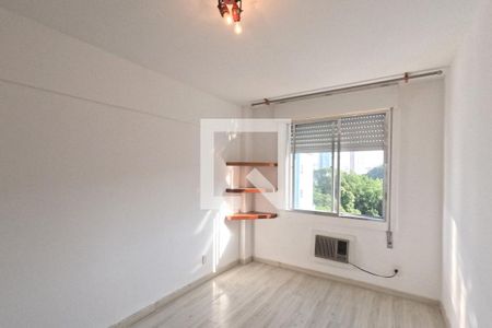 Quarto 2 de apartamento para alugar com 2 quartos, 87m² em José Menino, Santos