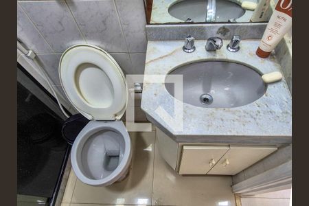 Apartamento à venda com 83m², 3 quartos e 1 vagaBanheiro social