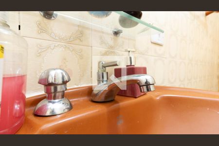 Casa à venda com 297m², 2 quartos e 4 vagasBanheiro - Torneira