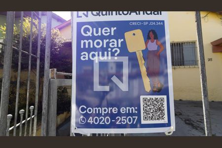 Casa à venda com 297m², 2 quartos e 4 vagasFachada