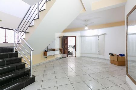 Sala de casa para alugar com 4 quartos, 490m² em Vila Barbosa, São Paulo