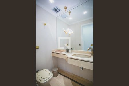 Apartamento à venda com 234m², 4 quartos e 4 vagas Apartamento à venda com 234m², 4 quartos e 4 vagasLavabo