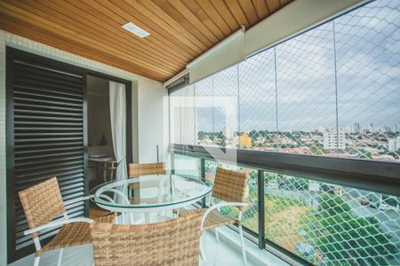 Varanda integrada de apartamento à venda com 4 quartos, 234m² em Mirandópolis, São Paulo