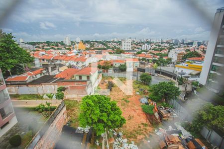 Apartamento à venda com 234m², 4 quartos e 4 vagas Apartamento à venda com 234m², 4 quartos e 4 vagasVista