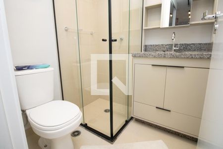 Banheiro, panorâmica  de apartamento para alugar com 2 quartos, 40m² em Moema, São Paulo