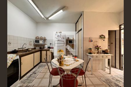 Casa à venda com 247m², 3 quartos e 4 vagasCozinha