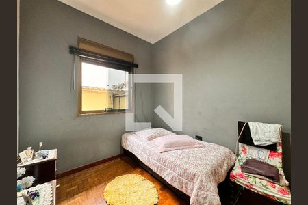 Casa à venda com 247m², 3 quartos e 4 vagasQuarto 2