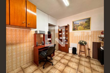 Casa à venda com 247m², 3 quartos e 4 vagasEscritório