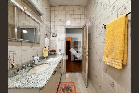 Casa à venda com 247m², 3 quartos e 4 vagasBanheiro 