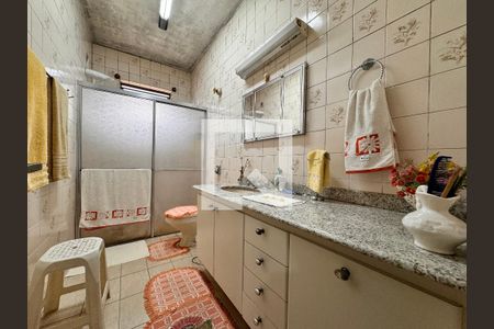 Casa à venda com 247m², 3 quartos e 4 vagasBanheiro