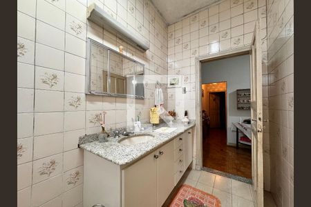 Casa à venda com 247m², 3 quartos e 4 vagasBanheiro 