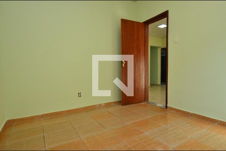 Casa para alugar com 2 quartos, 90m² em Pompéia, Belo Horizonte