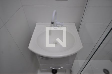 Banheiro de apartamento para alugar com 1 quarto, 30m² em Vila Constança, São Paulo