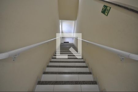Apartamento para alugar com 30m², 1 quarto e sem vagaEscada