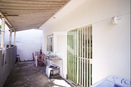 Casa à venda com 498m², 5 quartos e 8 vagas Casa à venda com 498m², 5 quartos e 8 vagasVaranda