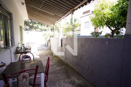 Casa à venda com 498m², 5 quartos e 8 vagas Casa à venda com 498m², 5 quartos e 8 vagasVaranda