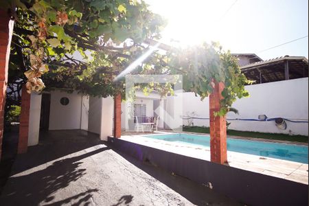 Casa à venda com 498m², 5 quartos e 8 vagas Casa à venda com 498m², 5 quartos e 8 vagasGaragem