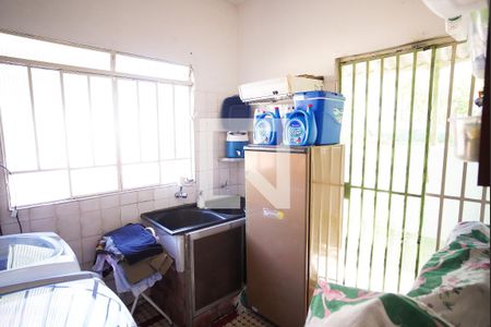 Casa à venda com 498m², 5 quartos e 8 vagas Casa à venda com 498m², 5 quartos e 8 vagasÁrea de Serviço