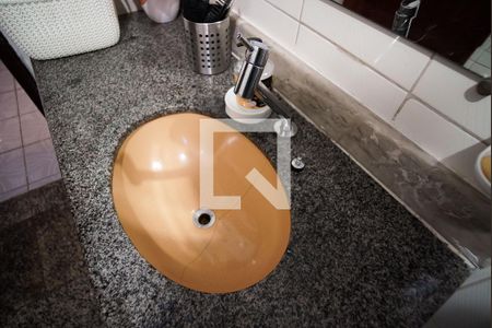 Casa à venda com 498m², 5 quartos e 8 vagas Casa à venda com 498m², 5 quartos e 8 vagasBanheiro 2