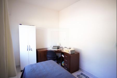 Casa à venda com 498m², 5 quartos e 8 vagas Casa à venda com 498m², 5 quartos e 8 vagasQuarto 4