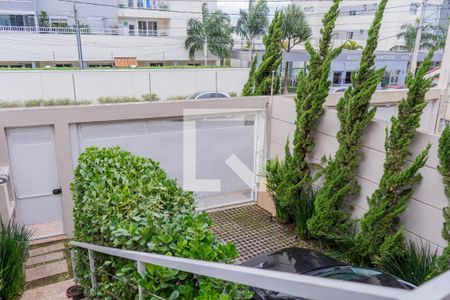 Casa à venda com 300m², 5 quartos e 4 vagas Casa à venda com 300m², 5 quartos e 4 vagasFachada
