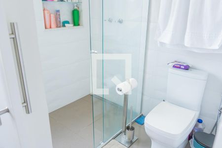 Casa à venda com 300m², 5 quartos e 4 vagas Casa à venda com 300m², 5 quartos e 4 vagasBanheiro 4