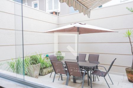 Casa à venda com 300m², 5 quartos e 4 vagas Casa à venda com 300m², 5 quartos e 4 vagasVista da Cozinha