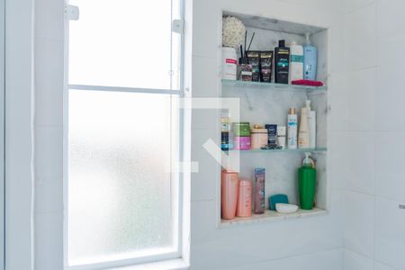 Casa à venda com 300m², 5 quartos e 4 vagas Casa à venda com 300m², 5 quartos e 4 vagasBanheiro 4