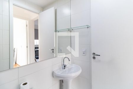 Apartamento à venda com 32m², 2 quartos e sem vaga Apartamento à venda com 32m², 2 quartos e sem vagaBanheiro